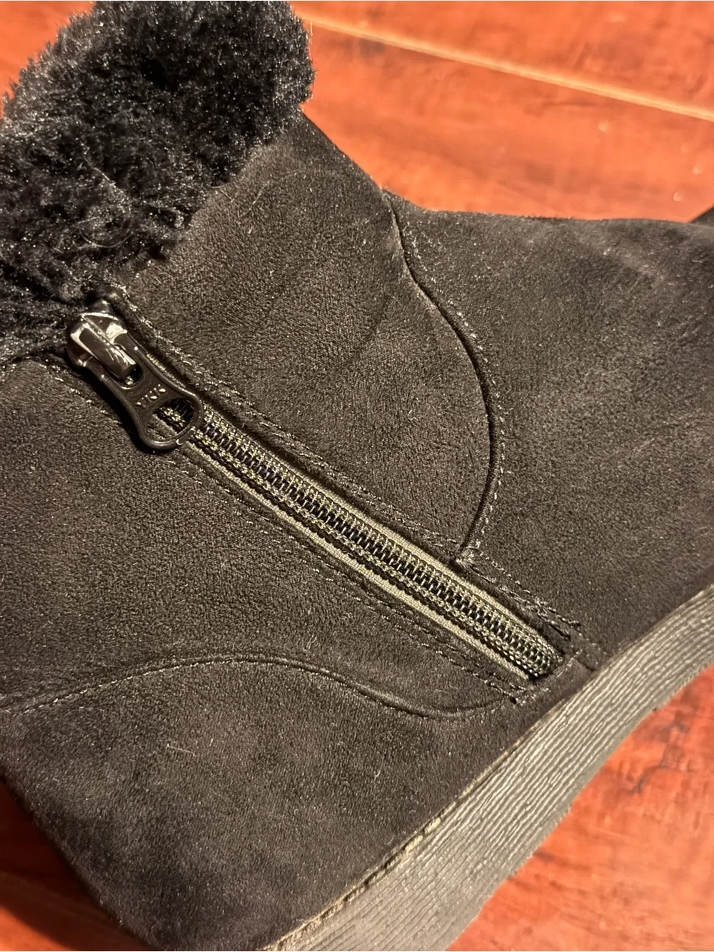 Cat & Jack Black Fall Faux Fur Lined Kids Boots